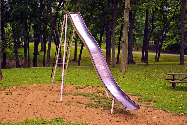 dětská skluzavka